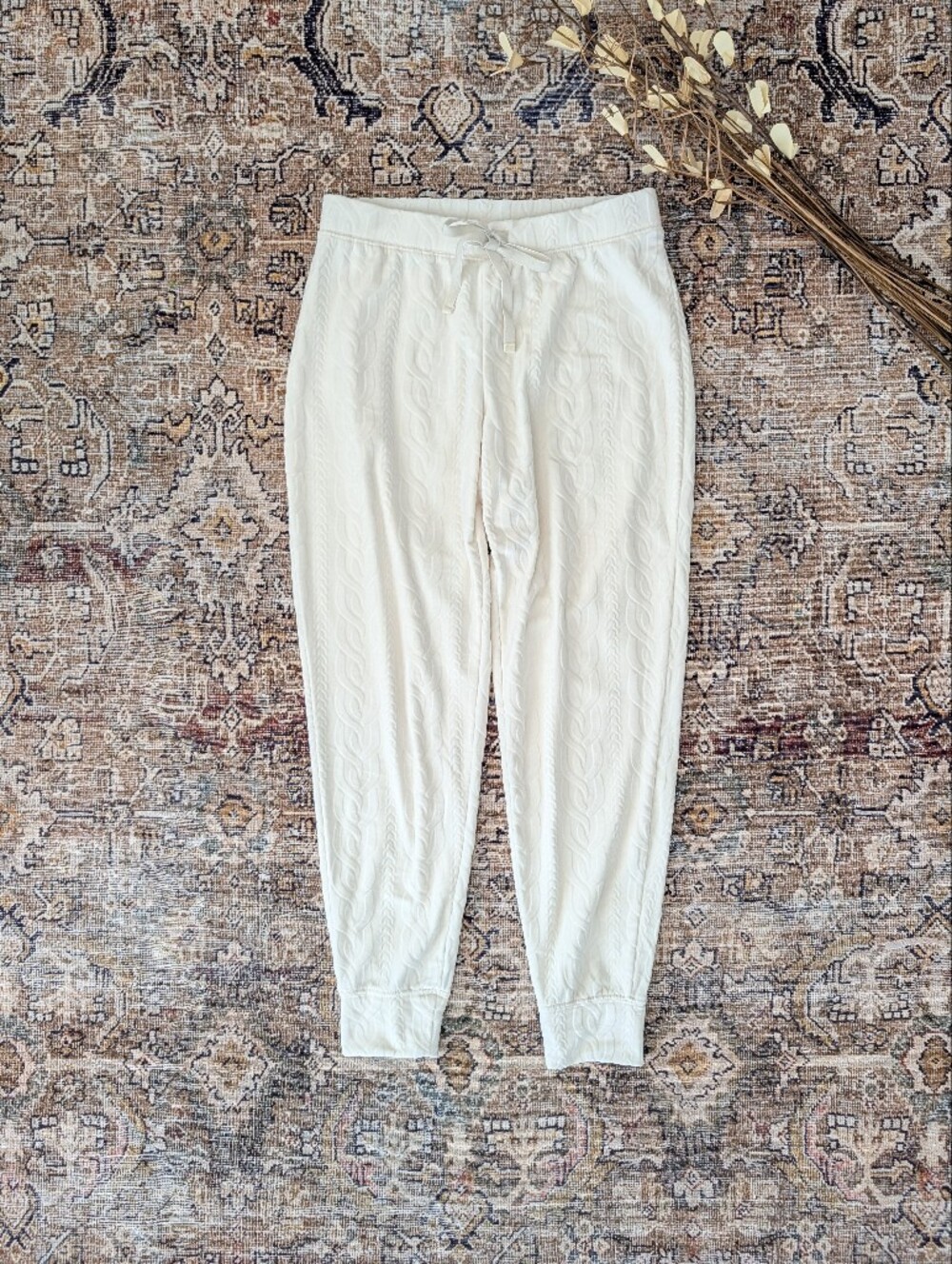 Cupcakes and Cashmere velour joggers S